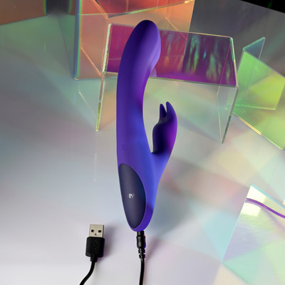 Foto 6 do produto Vibrador de Ponto G e Clitóris Articulado em Silicone com Texturas Anelares, 7 Modos de Vibração e Carregamento via Cabo USB - Selopa Poseable Bunny | 13,7 x x 3,4 cm