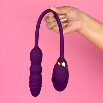 Foto 8 do produto Vibrador de Ponto G e Clitóris em Silicone com 10 Modos de Vibração, 5 Níveis de Pulsação e 9 Tipos de Vai e Vem - Exclusiva Valentina | 13 x 3,5 cm