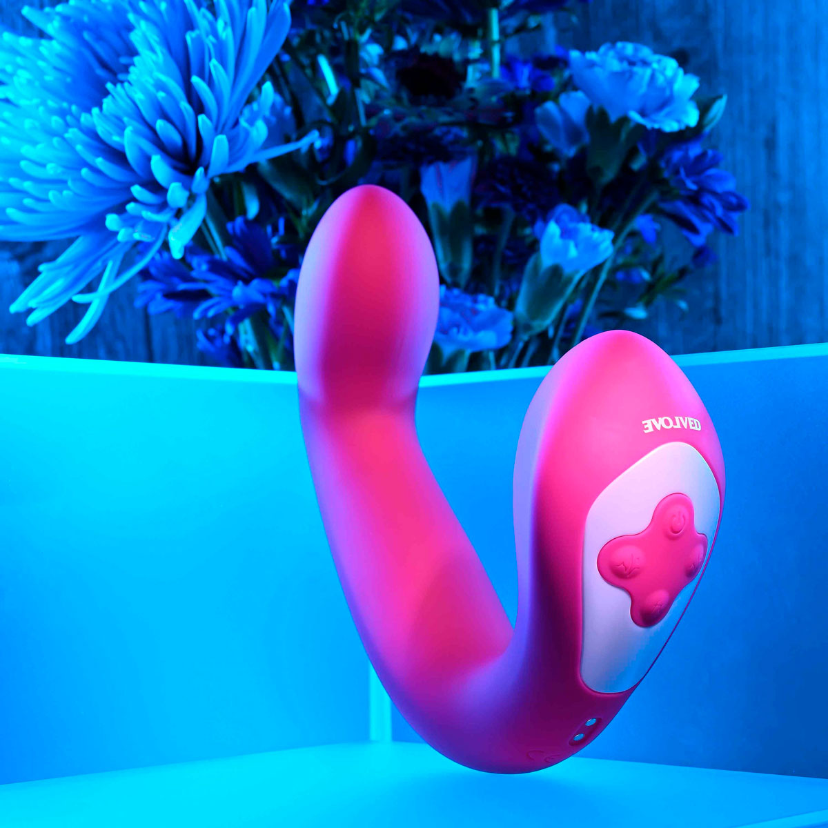 Vibrador de Ponto G e Clitóris em Silicone com 2 Motores, 10 Modos Pulsação e Movimentos, Recarregável - Evolved Buck Wild | 13 x 3,8 cm - 2