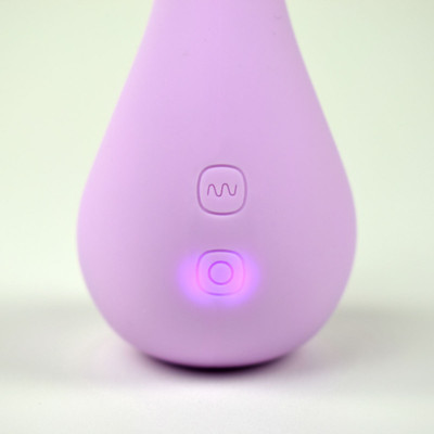 Foto 4 do produto Vibrador de Ponto G e Clitóris em Silicone com 7 Modos de Vibrações, 7 Níveis de Pulsação e Carregamento via Cabo USB - SI Swan-B | Disponível em 2 Cores