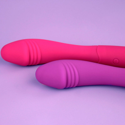 Foto 2 do produto Vibrador de Ponto G Recarregável com Glande Definida e 10 Modos de Vibrações - Sexy Import | Disponível em 2 Cores
