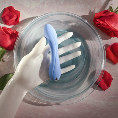 Vibrador de Ponto G Recarregável em Silicone com 10 Modos de Vibração - Evolved Blue Crush | 8,5 x 2,3 cm