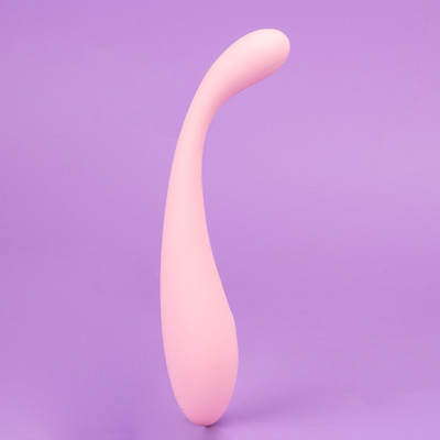 Foto 2 do produto Vibrador de Ponto G em Silicone com 10 Modos de Vibração Potentes e Recarregável - Exclusiva Nerissa | 12 x 2,1 cm