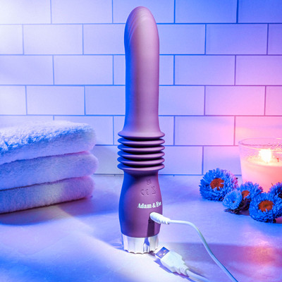 Foto 4 do produto Vibrador de Ponto G em Silicone com 8 Modos de Vibração, 2 Movimentos de Vai e Vem e Carregamento Via USB - Adam & Eve Deep love Thrusting Wand | 12,5 x 3,4 cm