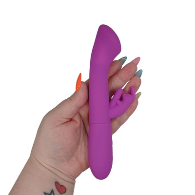 Vibrador Rabbit em Silicone com Estimulador de Clitóris em Formato de Coelho, 10 Modos de Vibração e Recarregável - SI Dada | 9 x 2,9 cm | Disponível em 2 Cores