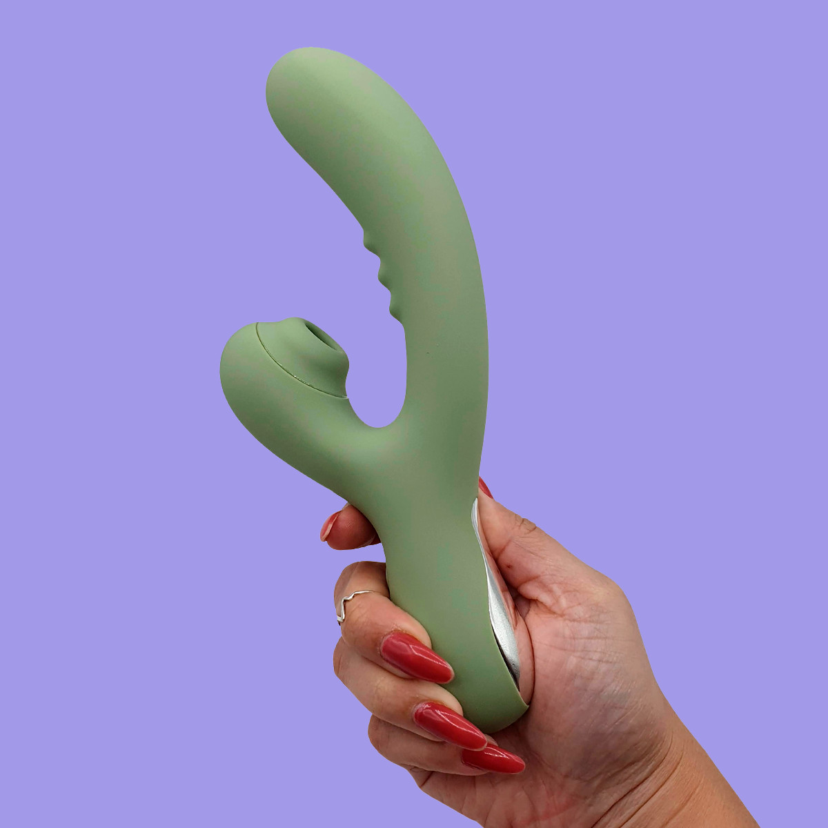 Vibrador Rabbit em Silicone com 10 Modos de Vibração, 10 Ondas de Pressão e Recarregável - Intt Toys Oasis | 11,5 x 3,7 cm | Disponível em 3 Cores - 6