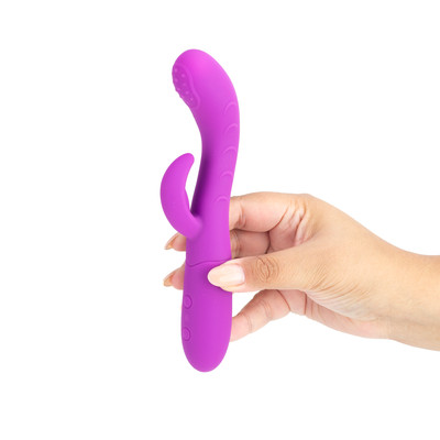 Vibrador Rabbit em Silicone com 2 Motores, 10 Modos de Vibração e Texturas - Flat | 9,5 x 3 cm | Disponível em 2 Cores
