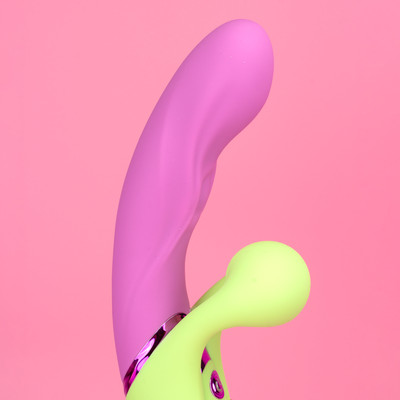 Foto 3 do produto Vibrador Rabbit em Silicone Cirúrgico com Função Tapping em 10 Modos e 10 Tipos de Vibração - Intt Toys Vibra Collors Macetando