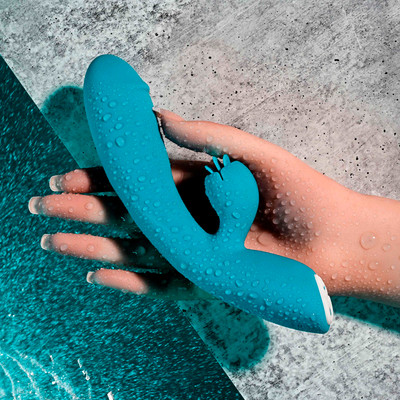 Foto 4 do produto Vibrador de Ponto G e Clitóris com 12 Modos de Vibração, Movimentos, Resistente À Água e Recarregável - Evolved Fierce Flicker | 11 x 3,5 cm
