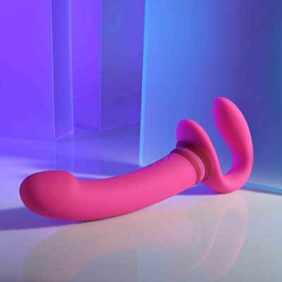 Foto 4 do produto Vibrador Strap On em Silicone com Motor Duplo, 10 Modos de Vibrações e Carregamento via USB - Gender X Sharing Is Caring | 15,5 x 3,6 cm
