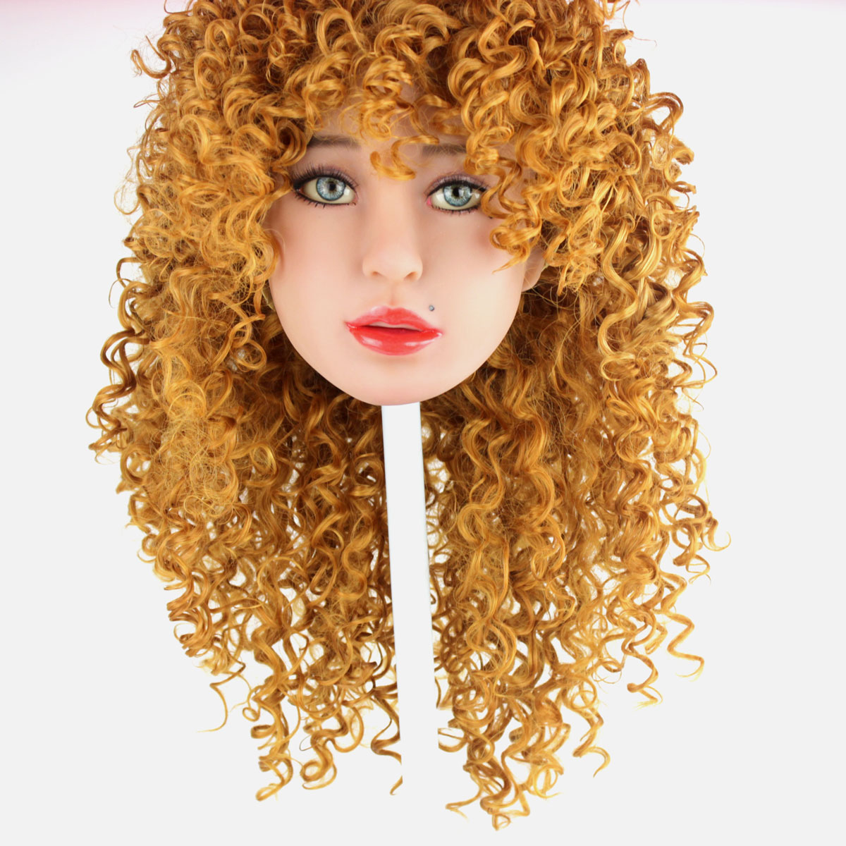 Vivian - Boneca Realística em TPE com Cabelo Ruivo, Olhos Verdes Acinzentados, Seios Médios, Vértebras em Aço e Acessórios - 38 kg e 1,66 Metros de Altura - 10