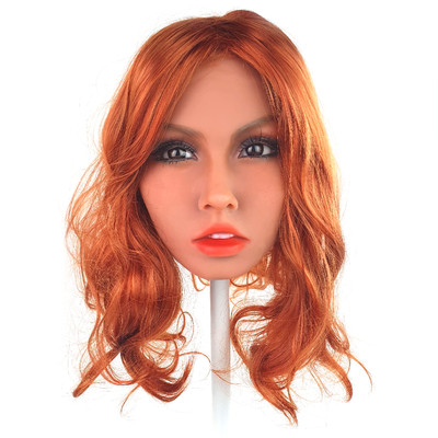 Wendy - Boneca Realística em TPE com Pele Morena, Cabelo Ruivo, Olhos Castanhos, Seios Médios, Vértebras em Aço e Acessórios - 41 kg e 1,58 Metros de Altura