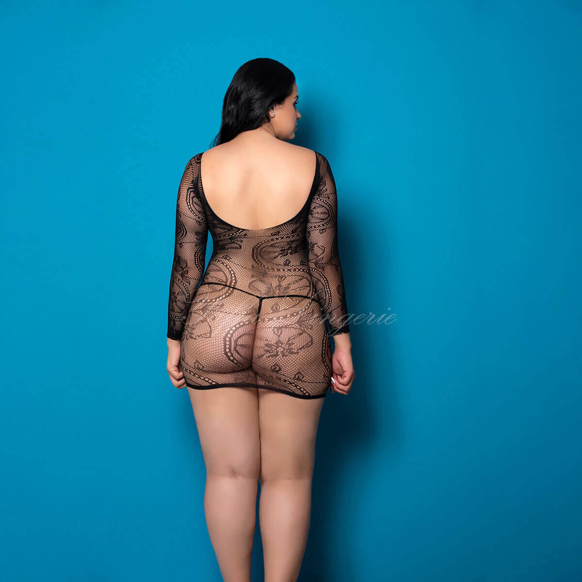 Yaffa Lingerie - Mini Vestido Arrastão com Manga Longa - Veste do P 36 até o Plus Size 46 | Cor: Preto - 4