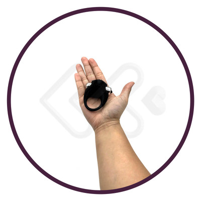 You Vibe - Anel Peniano em Silicone com Cerdas Estimuladoras de Clitóris e Cápsula Vibratória - 7,1 x 5,7 cm