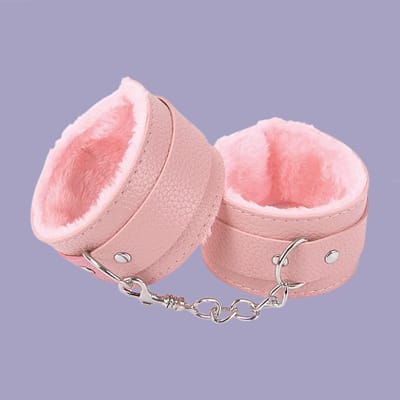 Algemas de Couro Sintético e Pelúcia, com Corrente e Fivelas Ajustáveis - Sexy Import