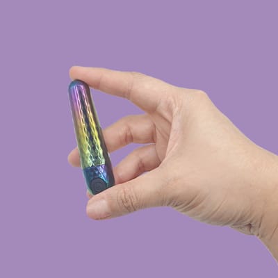 Bullet em ABS e Silicone com 10 Modos de Vibrações e Recarregável - Diamond Love | 8,1 x 2 cm | Disponível em 3 Cores