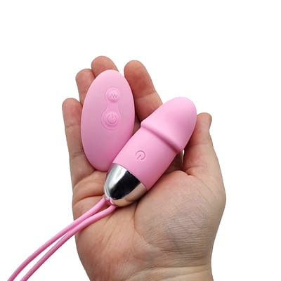 Bullet Recarregável em Silicone com Formato de Glande, 20 Modos de Vibração, Resistente à Água e Controle Remoto Sem Fio - YouVibe | 8 x 3 cm | Disponível em 3 Cores