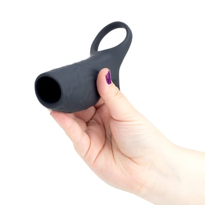 Capa Peniana Vazada com Anel para Escroto em Silicone com 10 Modos de Vibração e Recarregável | 8,5 x 3,3 cm