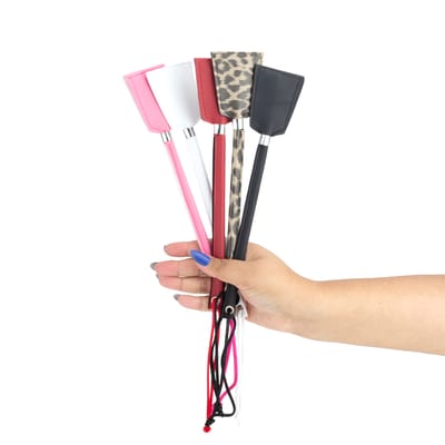 Chibata Tiazinha em Couro Sintético - Brasil Fetiche | 27 cm | Disponível em 5 Cores