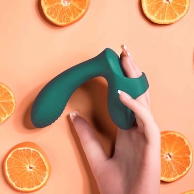 Dedeira Estimuladora de Ponto G e Clitóris em Silicone com 9 Modos de Vibração - Playboy Wrapped Around My Finger | 9,2 x 3,2 cm