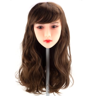 Dri - Boneca Realística em TPE com Pele Branca, Cabelo Castanho Longo, Olhos Castanhos, Seios Pequenos, Vértebras em Aço e Acessórios - 35kg e 1,43 Metros de Altura