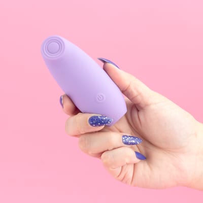 Estimulador Clitoriano com 11 Modos de Pulsação e Case Armazenadora Recarregável - Exclusiva Sophia Pulse