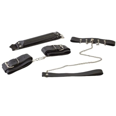 Kit Bondage Sexy com Algemas Ajustáveis, Coleira, Guia e Mordaça em Couro Sintético - Brasil Fetiche | Disponível em 2 Cores