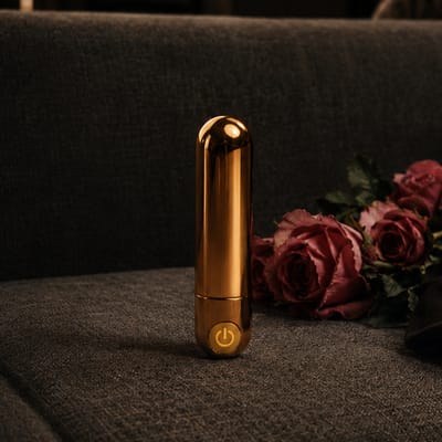 Mini Bullet em Abs com 10 Modos de Vibração Poderosas e Carregamento Via USB - 7,5 x 2 cm | Disponível em 2 Cores