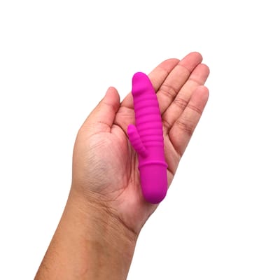 Mini Vibrador de Ponto G em Soft Touch com Estimulador Clitoriano, 10 Modos de Vibração e Resistência a Água - Pretty Love Arnd | 11,5 x 2,5 cm | Disponível em 2 Cores