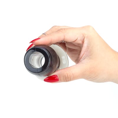 Plug Anal ''M'' Vazado e Ranhuras em Alto Relevo em TPE - 7,2 x 4,7 cm