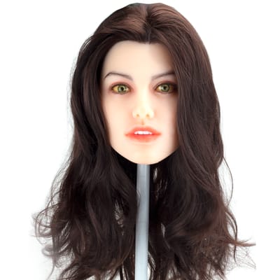 Sabrina - Boneca Realística em TPE com Pele Branca, Cabelo Castanho Longo, Olhos Verdes, Seios Fartos, Vértebras em Aço e Acessórios - 39 Kg e 1,68 Metros de Altura
