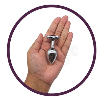 Plug Anal ''P'' em Alumínio e Base em Forma de Coração com Joia - Seamless Butt Plug Starting | 5,2 x 2,7 cm | Disponível em 6 Cores