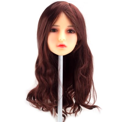 Sophia - Boneca Realística em TPE com Pele Branca, Cabelo Ruivo, Olhos Castanhos, Seios Médios, Vértebras em Aço e Acessórios - 26kg e 1,48 Metros de Altura