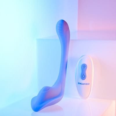 Vibrador Massageador para Casais com 9 Modos de Vibração, Recarregável e Controle Remoto Sem Fio - Evolved Anywhere Vibe | 10 x 2,4 cm