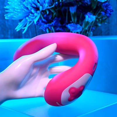 Vibrador de Ponto G e Clitóris em Silicone com 2 Motores, 10 Modos Pulsação e Movimentos, Recarregável - Evolved Buck Wild | 13 x 3,8 cm