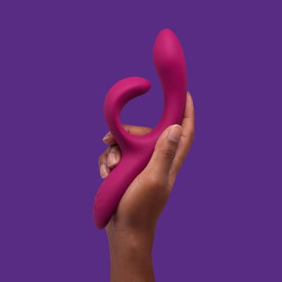 Vibrador de Ponto G em Silicone com 13 Vibrações, Plug Lateral, Aplicativo para Controle de Vibração e Recarregável - We-Vibe Nova 2 | 22 x 3,5 cm