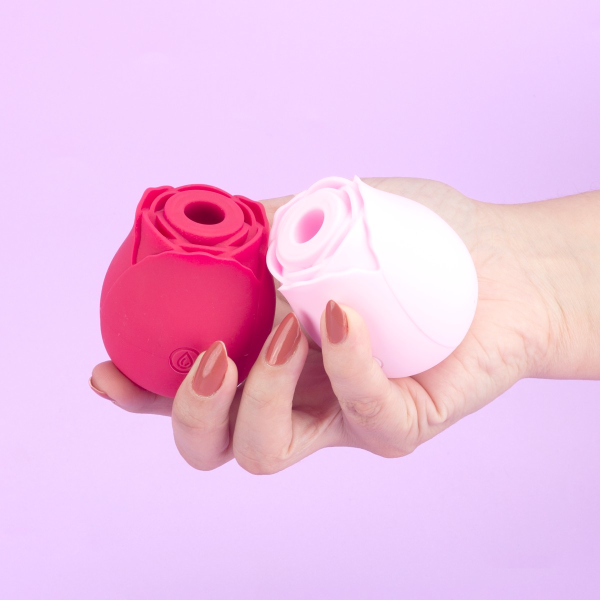 Estimulador Clitoriano em Silicone com Formato de Rosa, 10 Modos de Pulsação e Recarregável - Exclusiva Rose | 6,6 x 5,9 cm | Disponível em 4 Cores - 7