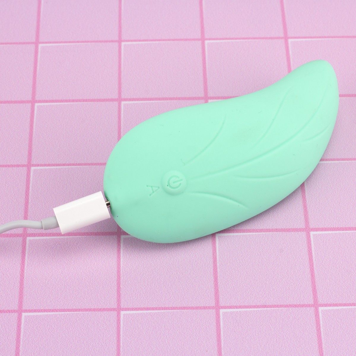 Vibrador Massageador para Calcinha em Silicone com Forma de Folha e 8 Modos de Vibrações - Libo Lina | 9,5 x 4,3 cm | Disponível em 2 Cores - 3