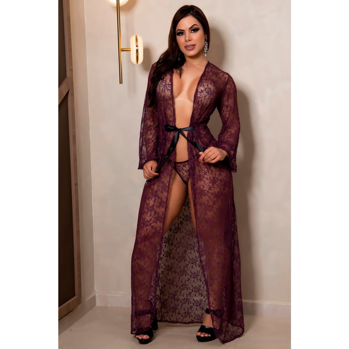 Robe Longo em Rendão com Fita - Garota Veneno | Disponível em 3 Cores e 4 Tamanhos - 1