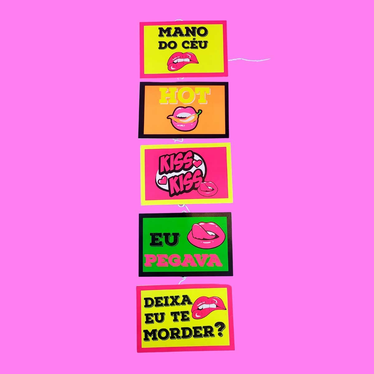 Mobile Plaquinhas Decorativas em Neon com Frases - FestaChic - 3