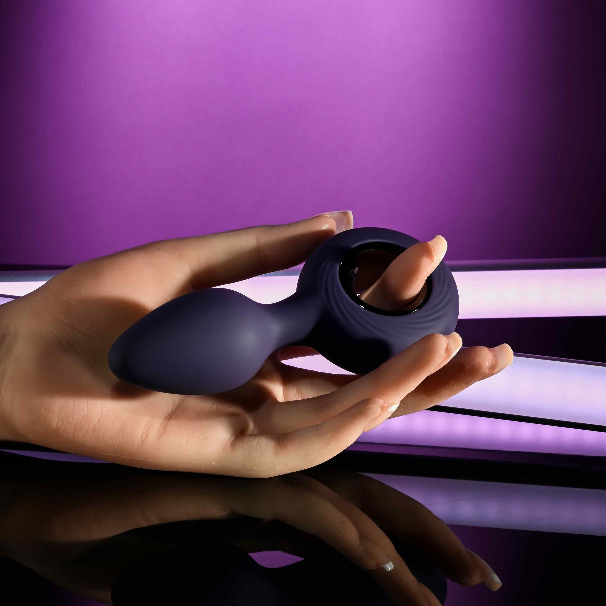 Plug Anal em Silicone Sedoso com 12 Modos de Vibrações Poderosos e Carregamento vai Cabo USB - Evolved My Precious | 6,5 x 3,4 cm - 6