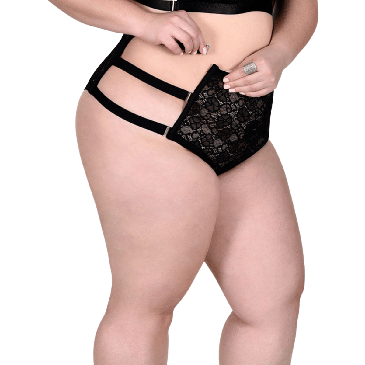 Calcinha em Renda com Strappy Plus Size - Sensualle | Disponível em 2 Cores e 3 Tamanhos - 2