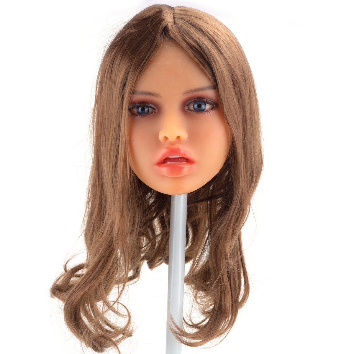 Cendy - Boneca Realística Feita em TPE com Cabelo Longo Loiro, Olhos Azuis, Seios Fartos, Boca Volumosa, Vértebras em Aço, Vibrador USB e Demais Acessórios - 38 kg e 1,66 Metros de Altura - 12