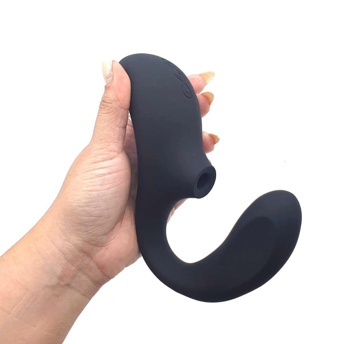 Vibrador de Clitóris e Ponto G em Silicone Soft Touch com Tecnologia SenSonic, 3 Motores e 8 Modos de Vibração - Lelo Enigma Wave | Disponível em 2 Cores - 10