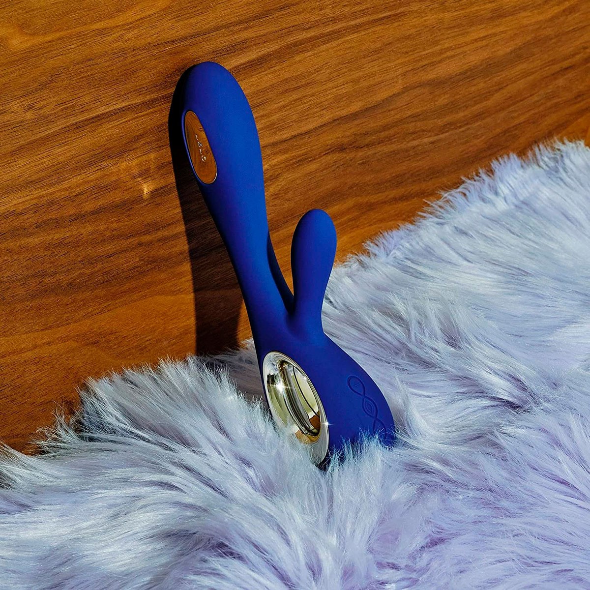 Vibrador Estimulador de Clítoris e Ponto G em Silicone Cirúrgico, 8 Modos de Vibração e Tecnologia WaveMotion - LELO Soraya Wave | Disponível em 3 Cores - 2
