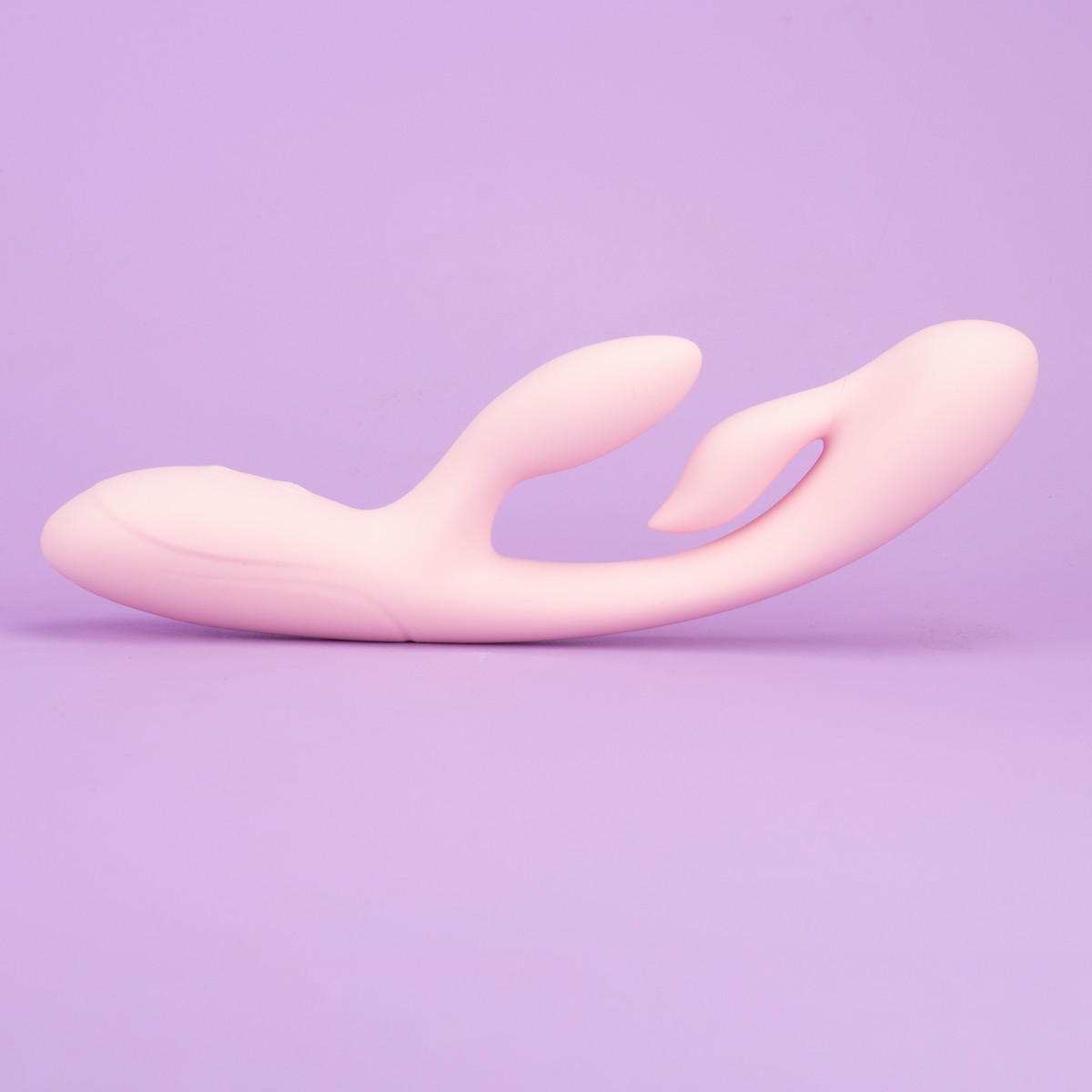 Vibrador Estimulador do Ponto G e Clítoris com Bateria Recarregável e 10 Modos de Vibração - Exclusiva Tanith | 12,5 x 4 cm - 4