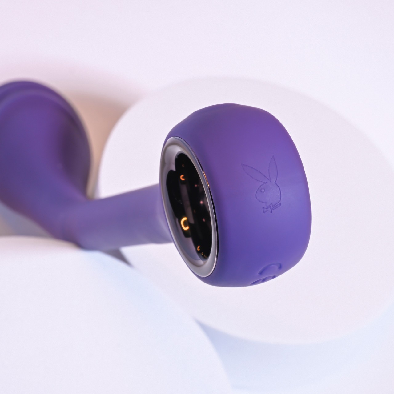 Vibrador de Ponto G com Haste Fina e Articulável, 7 Modos de Vibração e Carregamento via Cabo USB - Evolved Playboy Spot On | 18,5 x 3,4 cm - 2