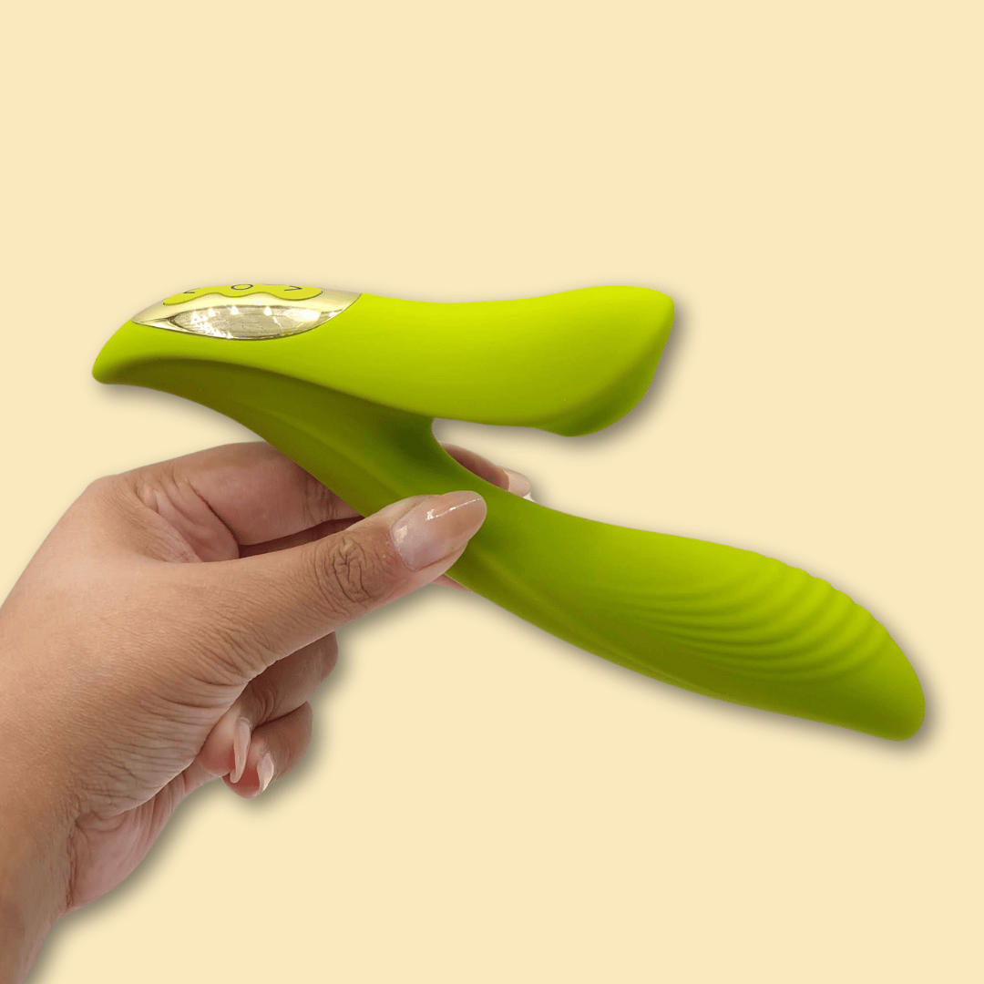 Vibrador de Ponto G em Silicone com 3 Modos de Vibração e Estimulador Clitoriano com 10 Níveis de Pulsação - Intt Cosméticos By Laura Muller My Secret | 12 x 3,5 cm - 5
