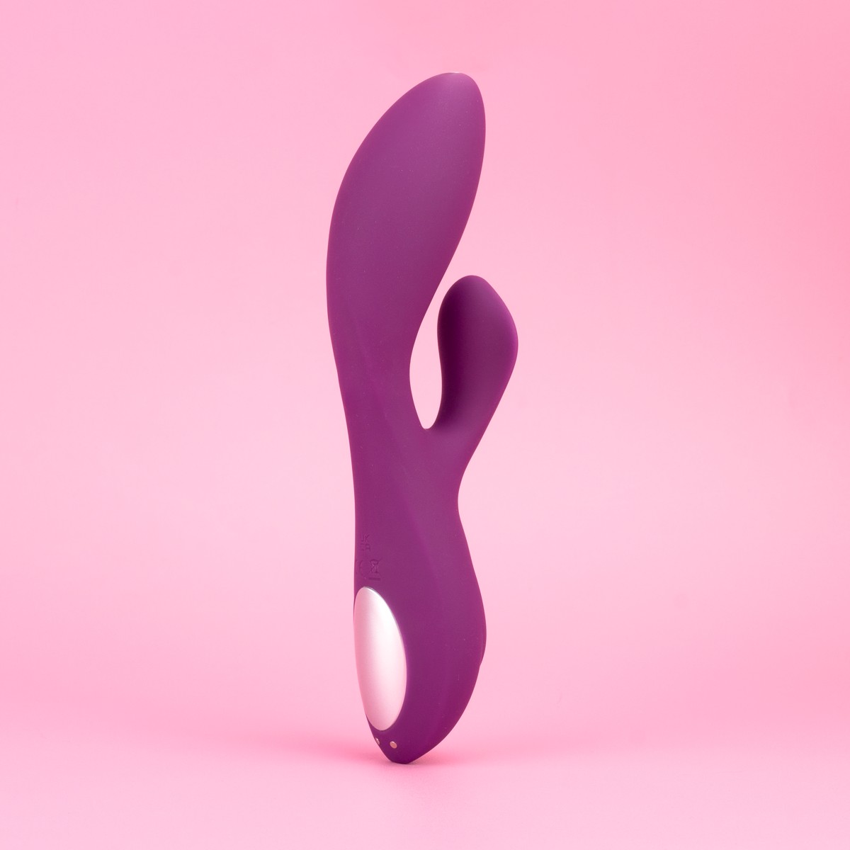 Vibrador Rabbit em Silicone Macio com 8 Modos de Vibração, Movimentos e Recarregável via Cabo USB - Exclusiva Mari - 4