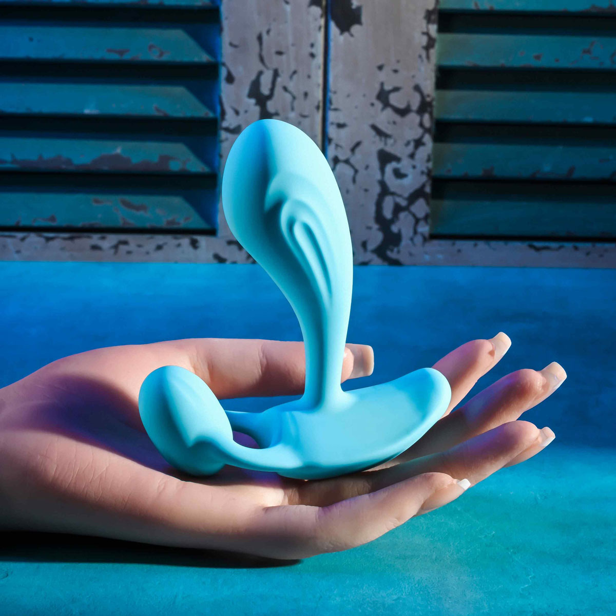 Vibrador em Silicone com Estimulador, Motor Duplo, 10 Modos de Vibrações, Recarregável e Controle Remoto sem Fio - Gender X Wear Me Out | 8,5 x 2,9 cm - 7